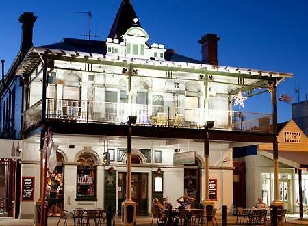 The Shamrock Hotel 에추카 외부 사진